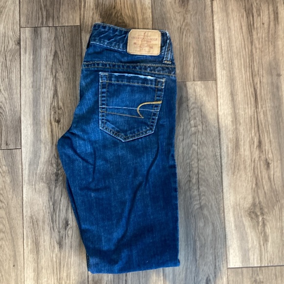 Women’s American Eagle Outfitters Dark Blue Straight Leg Jeans Size 6 - Picture 1 of 10